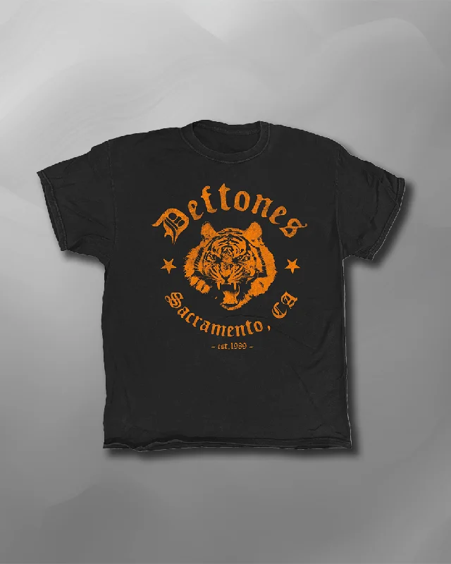 Deftones - Tiger Vintage Wash T-Shirt-- Boxy Fit Fitted Loose