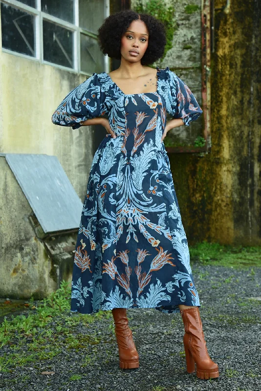 A SQUARE AFFAIR DRESS Turtleneck Warm Winter