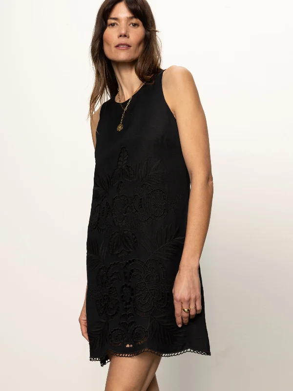 Embroidered Blooms Dress Black Tunics Versatile all-occasion