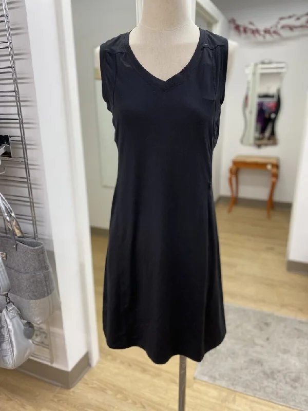 arcteryx zip pocket dress M Tunics Travel practical