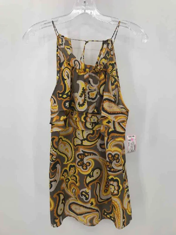 Pre-Owned Banana Republic Grey Size Medium Tank Top gold tank top