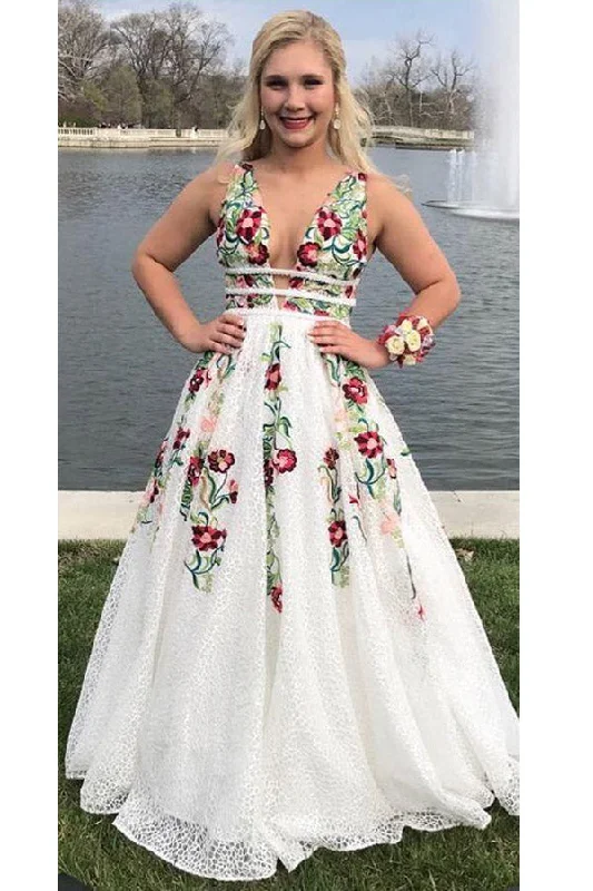 A Line Floral Embroidery Lace Prom Dress Backless Party Dress Halter Neckline Beach