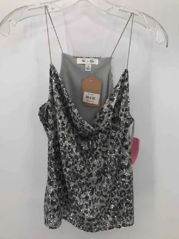 Pre-Owned She + Sky Silver Size Small Tank Top cropped tank top