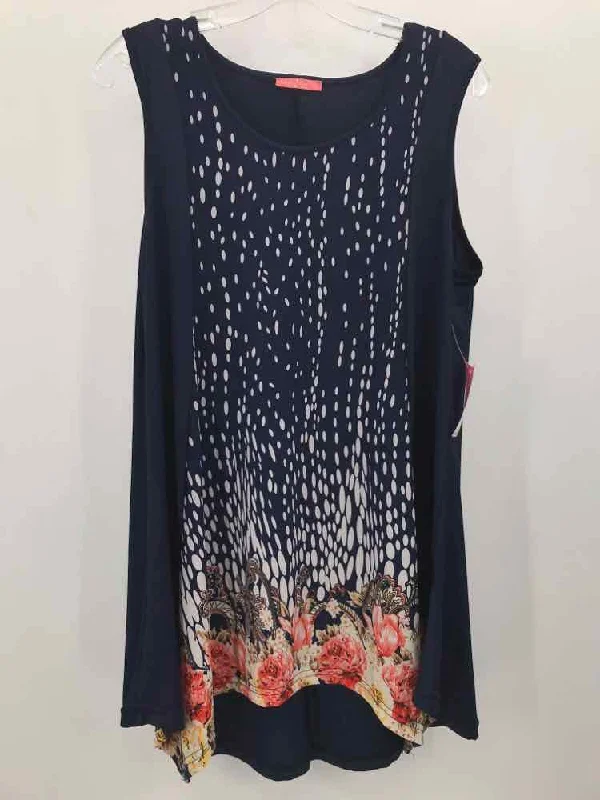 Pre-Owned Simply Aster Navy Size Large Tank Top cute tank top