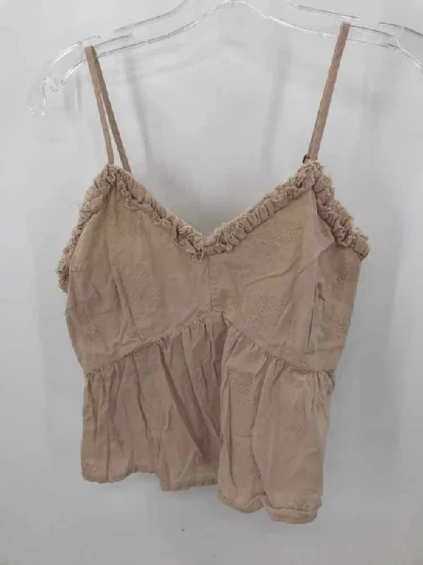 Pre-Owned Sincerely Jules Tan Size Medium Tank Top loose fit tank