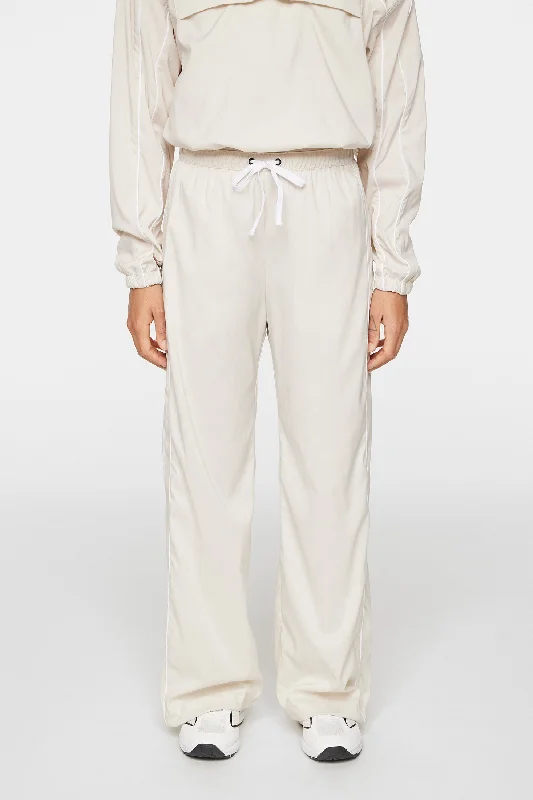 Mira Pant Classic Straight Pants